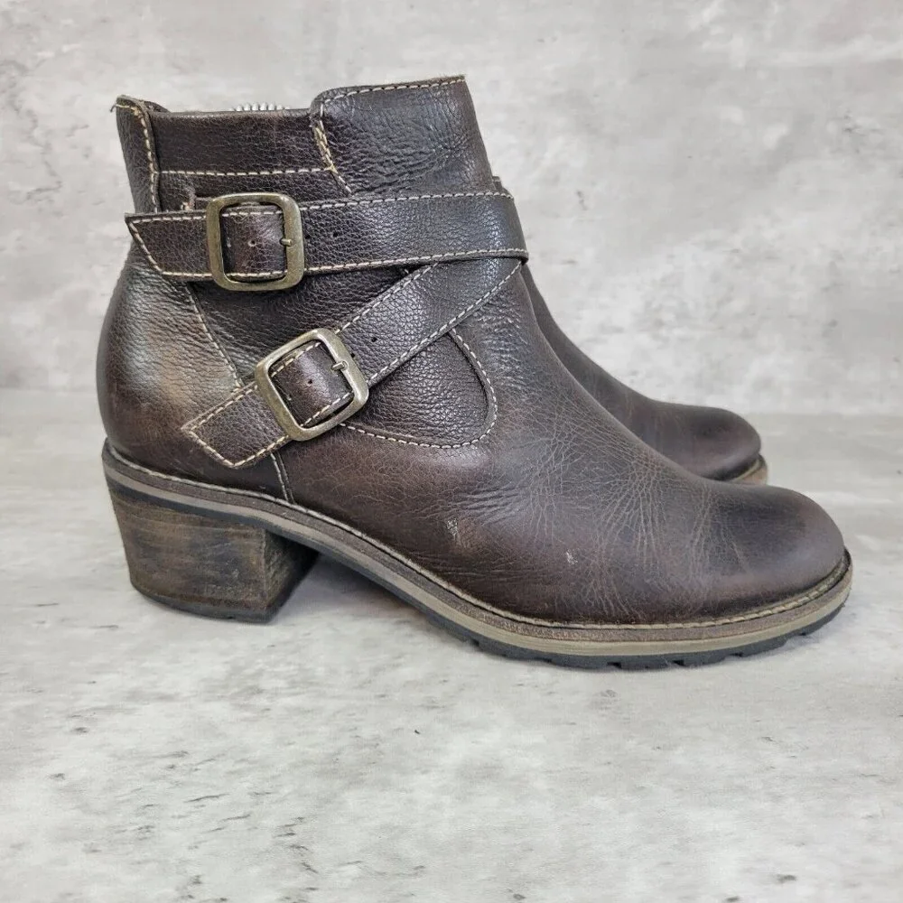 LL Bean Bootie Womens 6.5 Brown Double Buckle‎